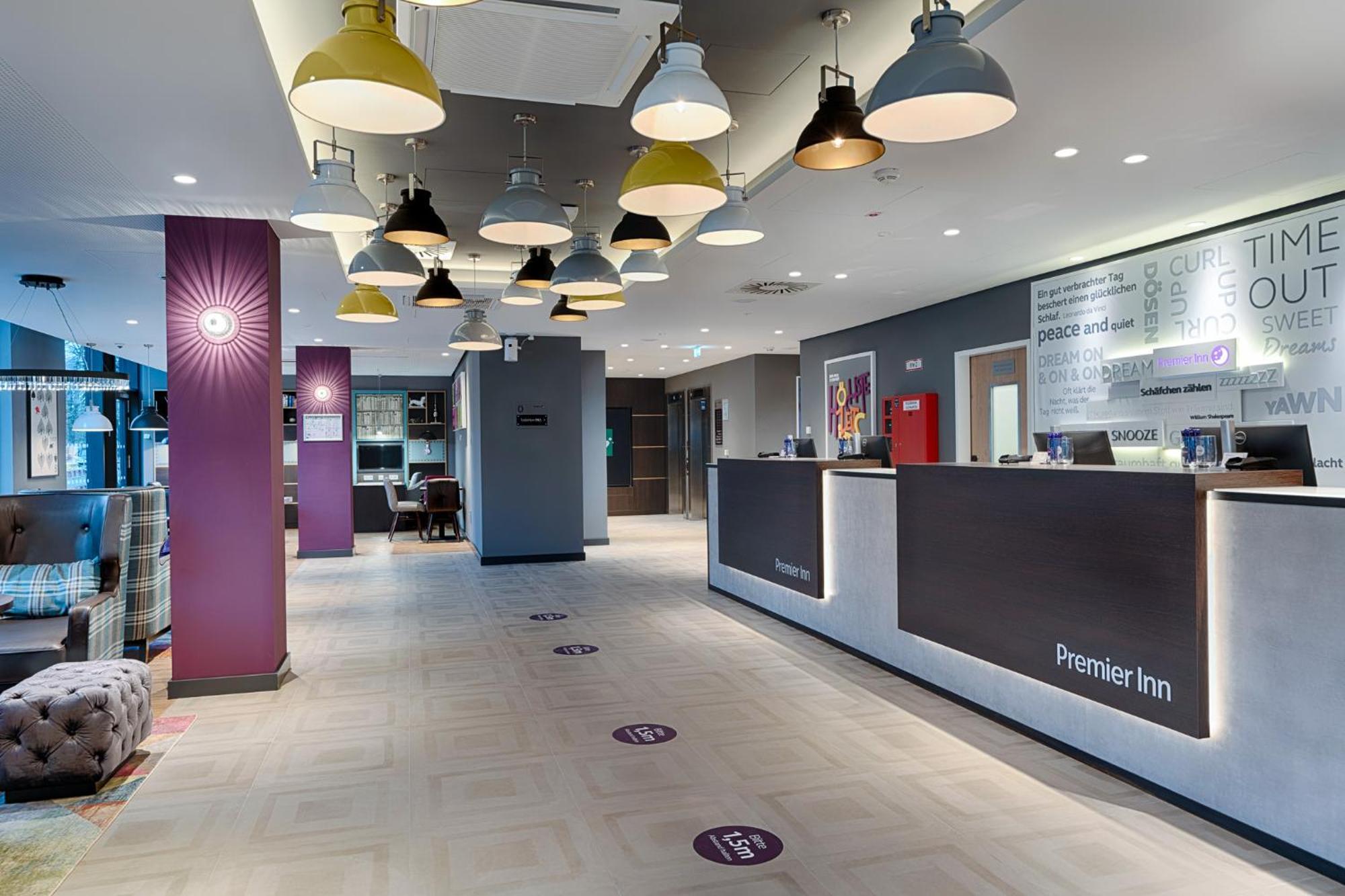 Premier Inn Berlin City Wilmersdorf Extérieur photo